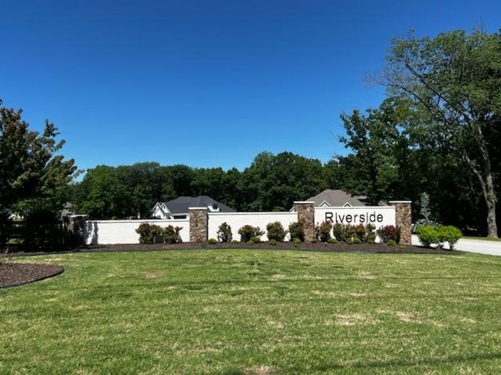 1343 River Point Road, Fayetteville, AR 72703