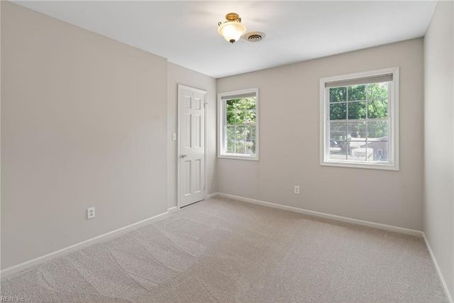 101 Cobia DR, Yorktown, VA 23692