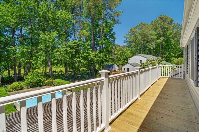 101 Cobia DR, Yorktown, VA 23692