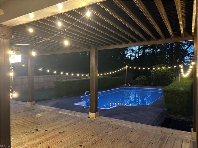 101 Cobia DR, Yorktown, VA 23692