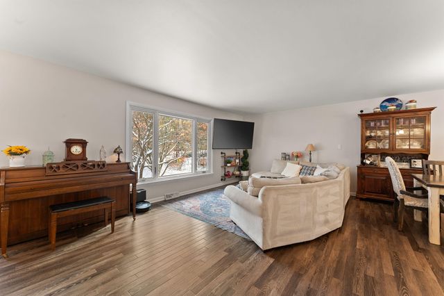 1034 N 350 E, Chesterton, IN 46304