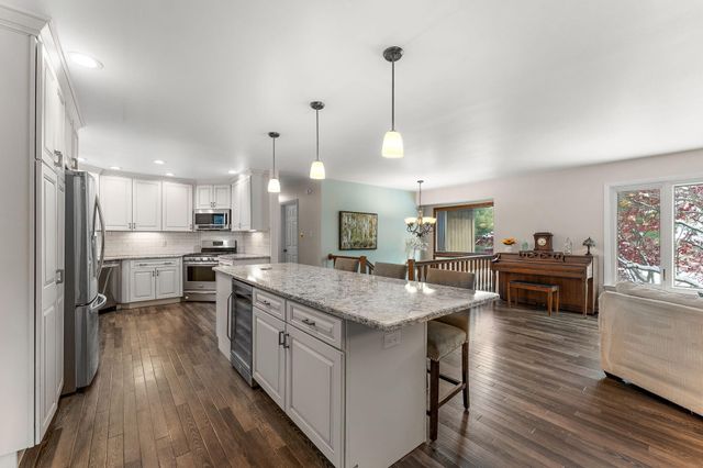 1034 N 350 E, Chesterton, IN 46304