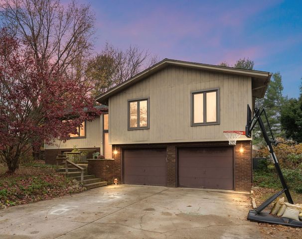 1034 N 350 E, Chesterton, IN 46304