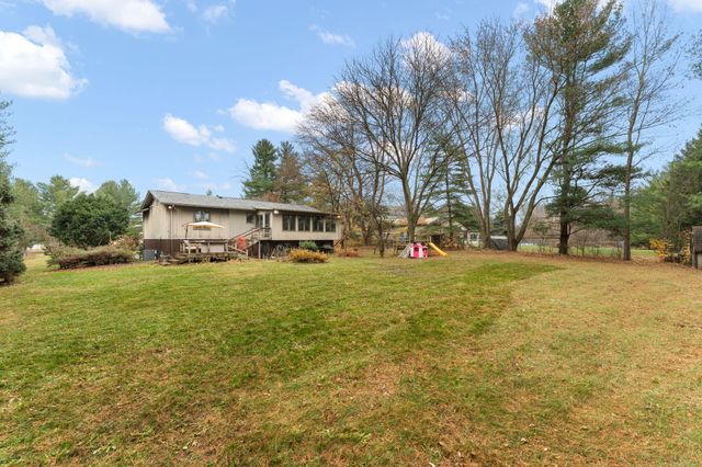 1034 N 350 E, Chesterton, IN 46304