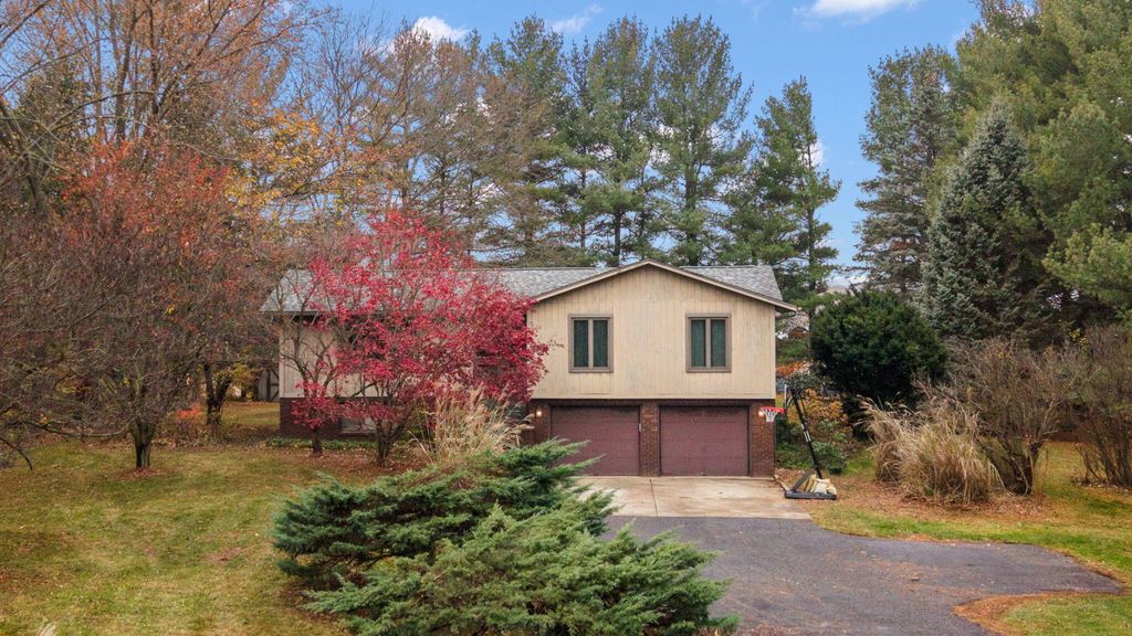 1034 N 350 E, Chesterton, IN 46304