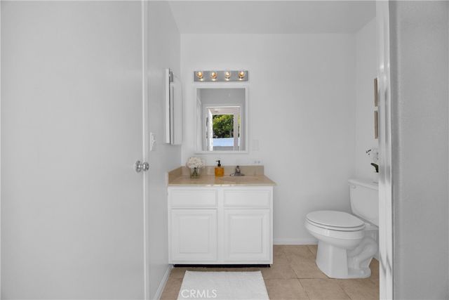 8350 E Blithedale, Long Beach, CA 90808
