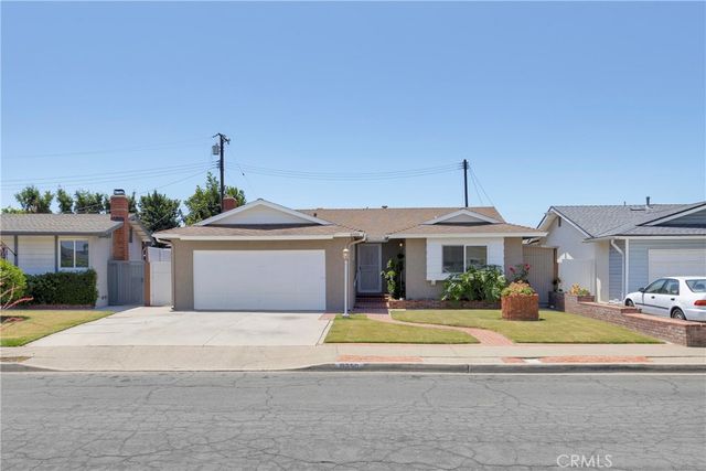 8350 E Blithedale, Long Beach, CA 90808
