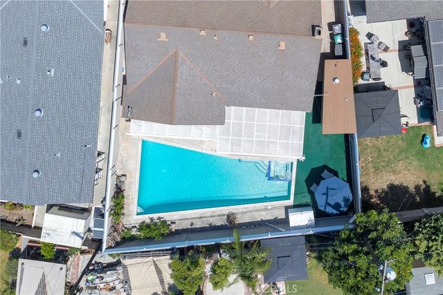 8350 E Blithedale, Long Beach, CA 90808
