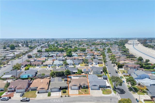 8350 E Blithedale, Long Beach, CA 90808