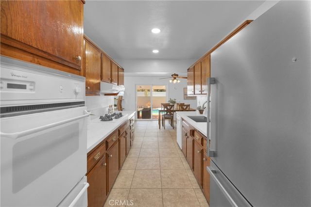 8350 E Blithedale, Long Beach, CA 90808