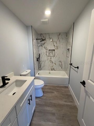 521 SKYLINE DRIVE E, Lakeland, FL 33801