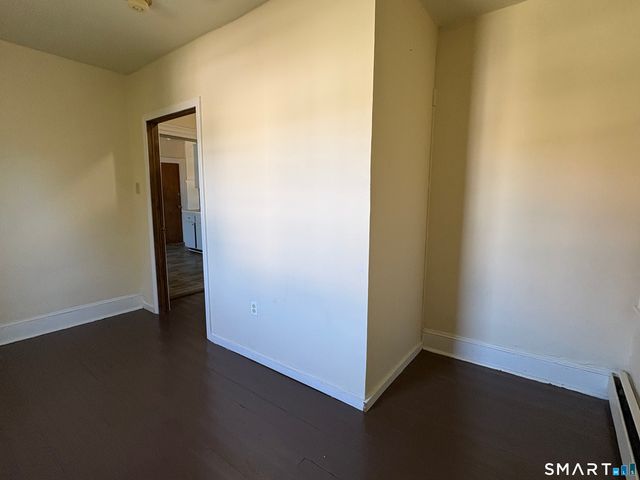 240-242 Washington Street 2N, New Britain, CT 06051