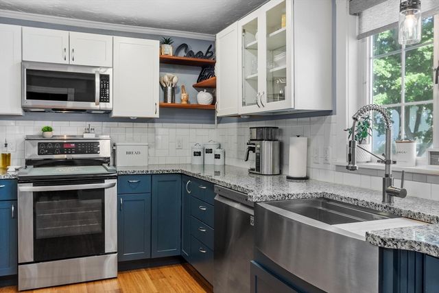 184 Regan St, Gardner, MA 01440