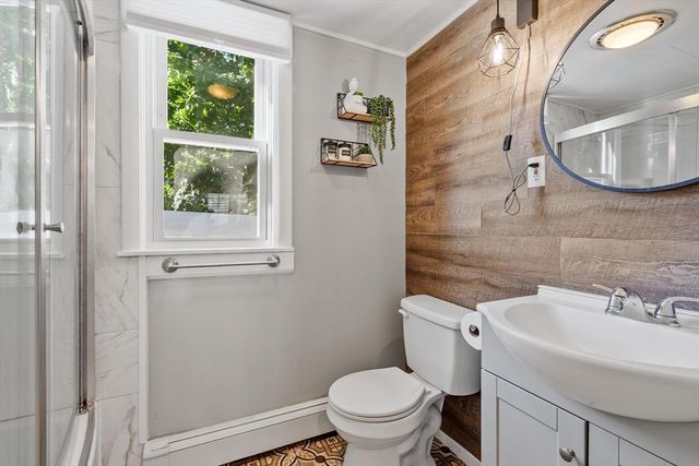 184 Regan St, Gardner, MA 01440