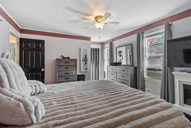 184 Regan St, Gardner, MA 01440