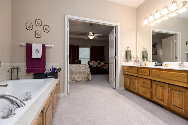 8925 NE 107th Terrace, Kansas City, MO 64157