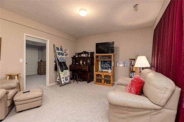 8925 NE 107th Terrace, Kansas City, MO 64157