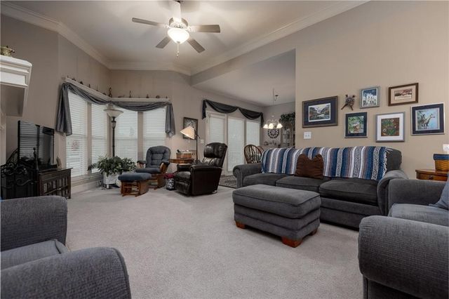 8925 NE 107th Terrace, Kansas City, MO 64157