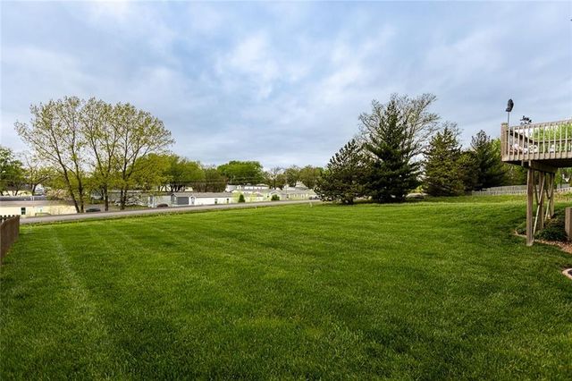 8925 NE 107th Terrace, Kansas City, MO 64157