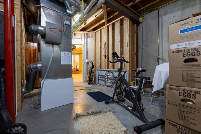 8925 NE 107th Terrace, Kansas City, MO 64157