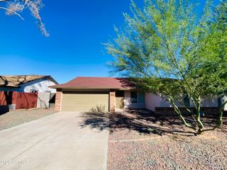 708 W NOPAL Place, Chandler, AZ 85225