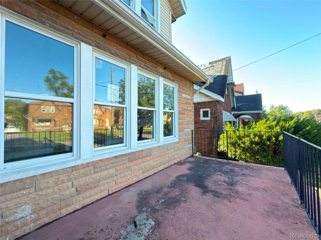 8566 KENTUCKY Street, Detroit, MI 48204