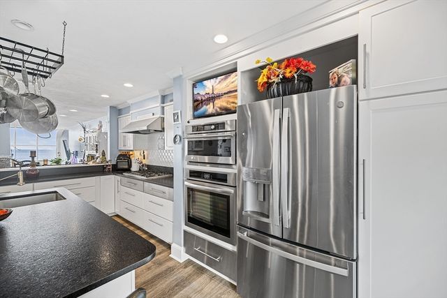 48 Valley Beach Ave 3, Hull, MA 02045