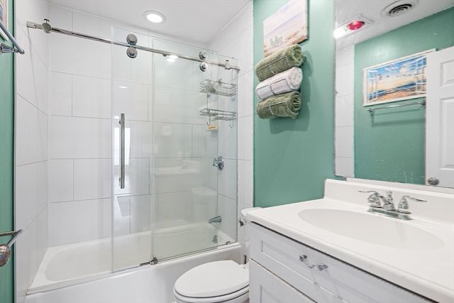 48 Valley Beach Ave 3, Hull, MA 02045