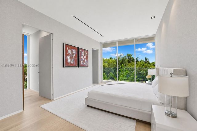 1011 W 48th Street 8, Miami Beach, FL 33140
