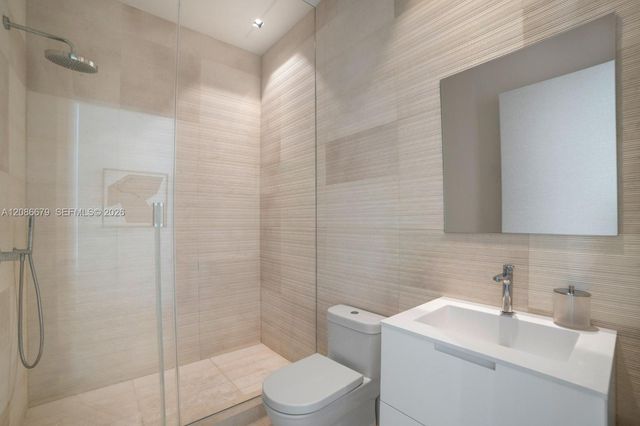 1011 W 48th Street 8, Miami Beach, FL 33140