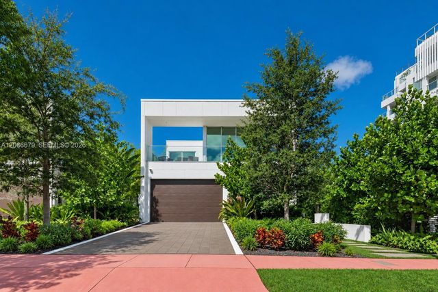 1011 W 48th Street 8, Miami Beach, FL 33140