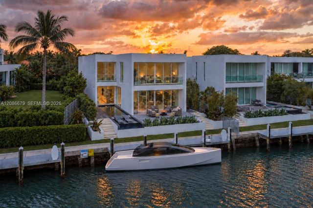 1011 W 48th Street 8, Miami Beach, FL 33140