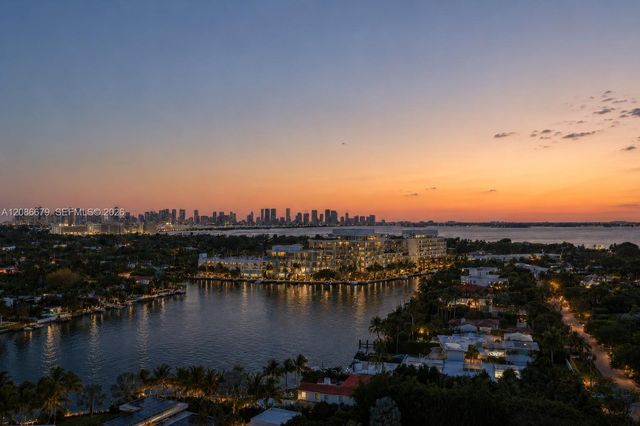 1011 W 48th Street 8, Miami Beach, FL 33140