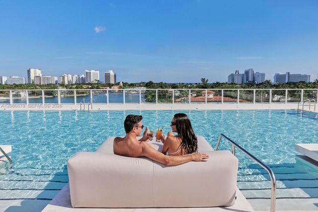 1011 W 48th Street 8, Miami Beach, FL 33140