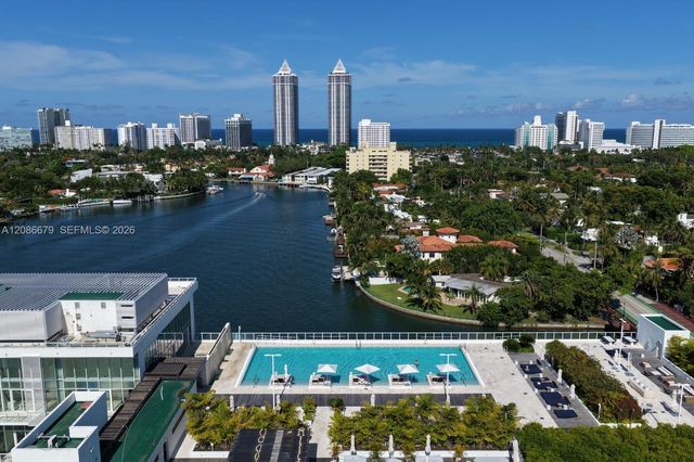 1011 W 48th Street 8, Miami Beach, FL 33140