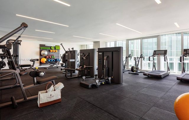 1011 W 48th Street 8, Miami Beach, FL 33140