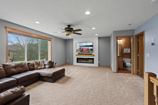 1221 118th Lane NE, Blaine, MN 55434