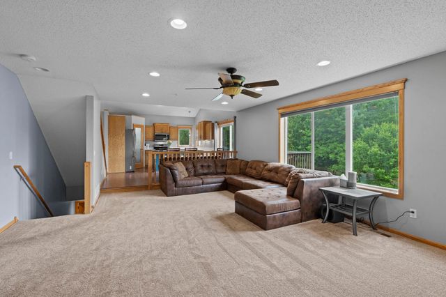 1221 118th Lane NE, Blaine, MN 55434