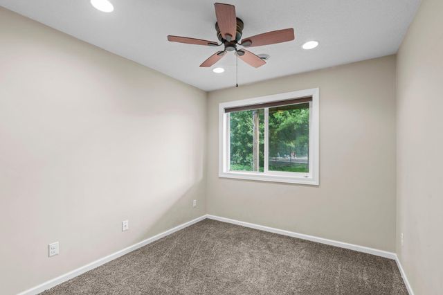 1221 118th Lane NE, Blaine, MN 55434