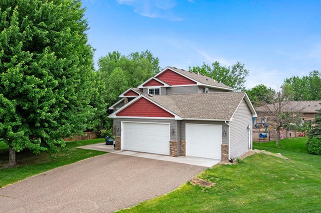 1221 118th Lane NE, Blaine, MN 55434