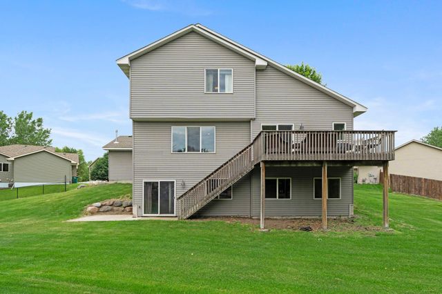 1221 118th Lane NE, Blaine, MN 55434