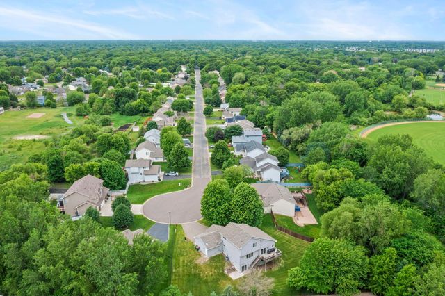 1221 118th Lane NE, Blaine, MN 55434