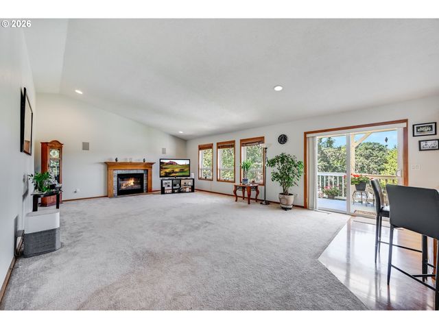 1035 WESTFARTHING Way Nw, Salem, OR 97304