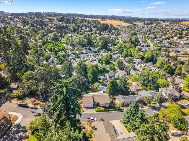 1035 WESTFARTHING Way Nw, Salem, OR 97304