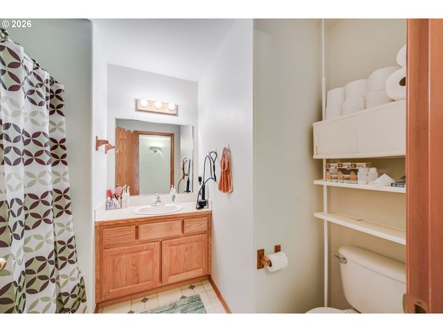 1035 WESTFARTHING Way Nw, Salem, OR 97304