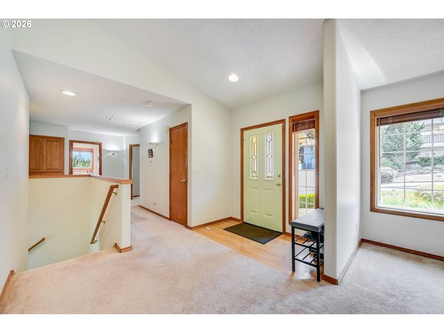 1035 WESTFARTHING Way Nw, Salem, OR 97304