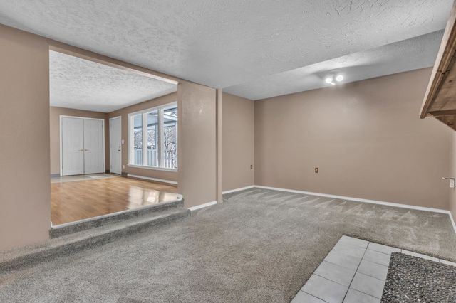 2017 N Laura St, Spokane, WA 99212