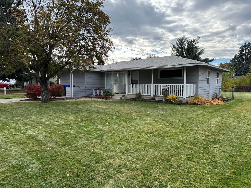 2017 N Laura St, Spokane, WA 99212