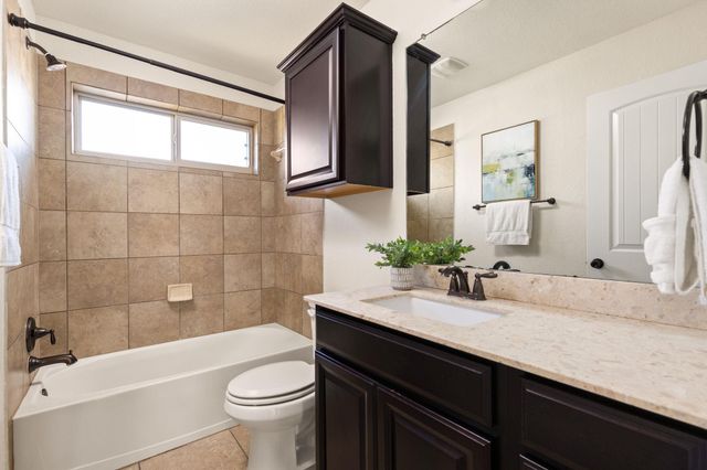 2400 Leonards PASS, Leander, TX 78641