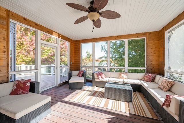 2726 Seneca Court NE, Cedar Rapids, IA 52402